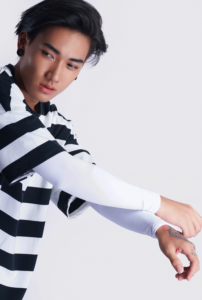 Black and White Stripe Oversize Boy T-shirt